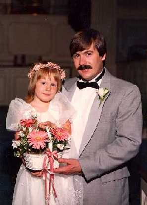 Melissa at Andy's Wedding(2).JPG (14958 bytes)